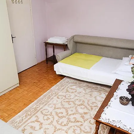 Mir Apartment *